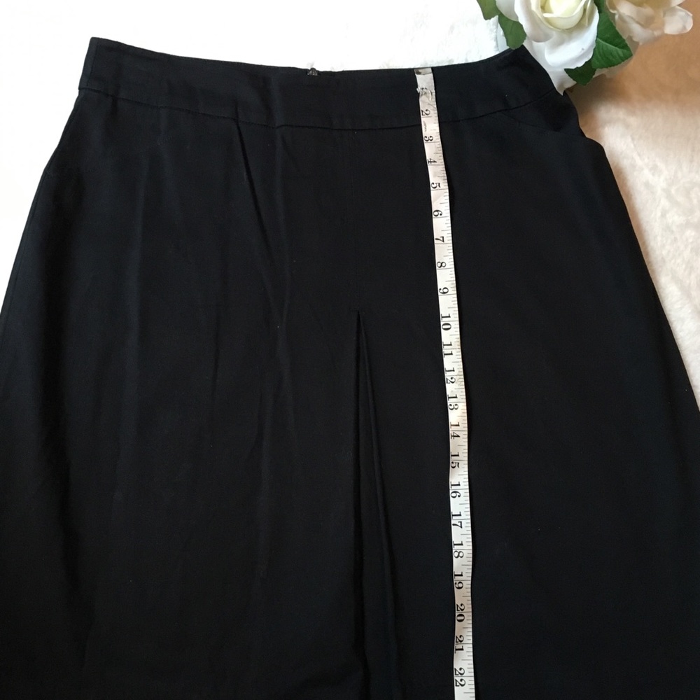 Mountain Lake Black Women’s Skirt